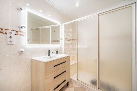 Apartamento en venta en Valencia, València, España 4 dormitorios, 133 m2 No. 157142 - foto 17