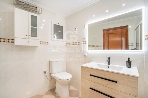 Apartamento en venta en Valencia, València, España 4 dormitorios, 133 m2 No. 157142 - foto 16