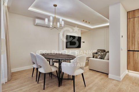 Apartamento en venta en Madrid, España 3 dormitorios, 150 m2 No. 157140 - foto 10