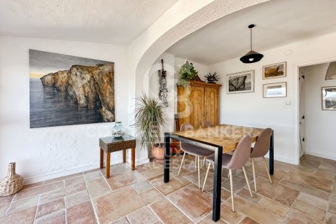 Сasa en venta en L'Escala, Gerona, España 2 dormitorios, 136 m2 No. 157141 - foto 6