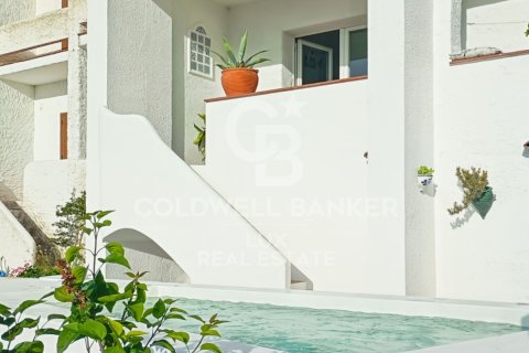 House for sale in L'Escala, Girona, Spain 2 bedrooms, 136 sq.m. No. 157141 - photo 3