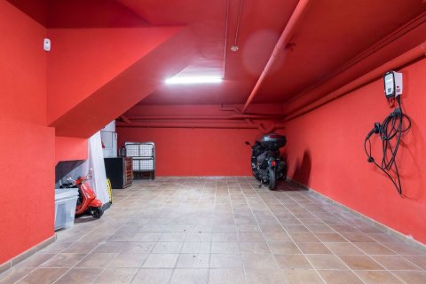 Kaupunkipientalo myytävänä Gava, Barcelona, Espanja, 3 makuuhuonetta, 231 m2 No. 160754 - kuva 29