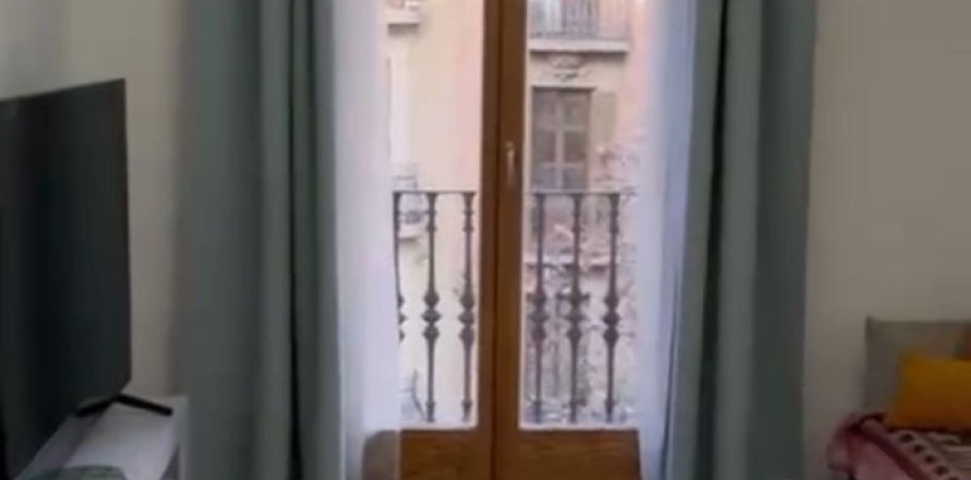 Huoneisto Barcelona, Espanja 2 makuuhuonetta, 65 m2 No. 160755