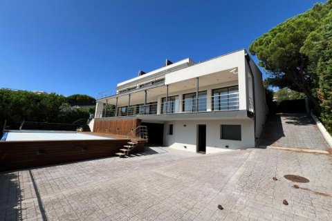 Talo myytävänä Sant Feliu de Guixols, Girona, Espanja, 6 makuuhuonetta, 240 m2 No. 160753 - kuva 3