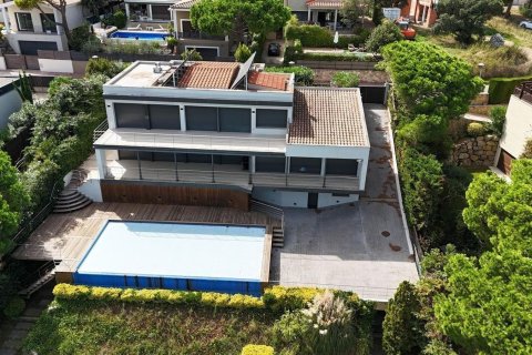Talo myytävänä Sant Feliu de Guixols, Girona, Espanja, 6 makuuhuonetta, 240 m2 No. 160753 - kuva 11