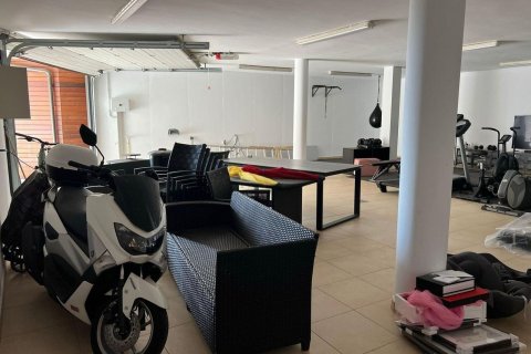 Talo myytävänä Sant Feliu de Guixols, Girona, Espanja, 6 makuuhuonetta, 240 m2 No. 160753 - kuva 15