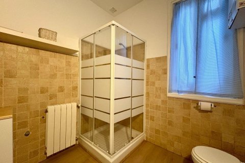 Huoneisto myytävänä Madrid, Espanja, 2 makuuhuonetta, 62 m2 No. 165931 - kuva 19