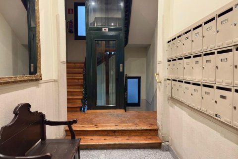 Huoneisto myytävänä Madrid, Espanja, 2 makuuhuonetta, 62 m2 No. 165931 - kuva 21