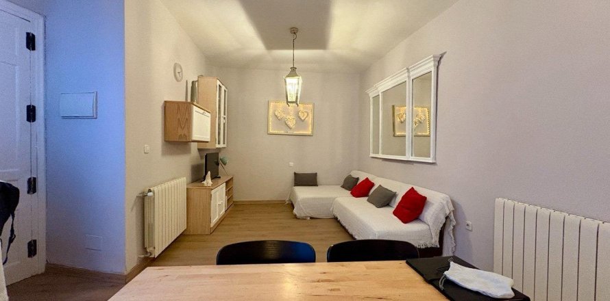 Квартира в Мадрид, Испания 2 спальни, 62м2 №165931