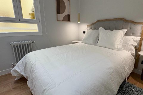Huoneisto myytävänä Madrid, Espanja, 2 makuuhuonetta, 111 m2 No. 165934 - kuva 18