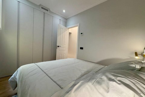 Huoneisto myytävänä Madrid, Espanja, 2 makuuhuonetta, 111 m2 No. 165934 - kuva 11