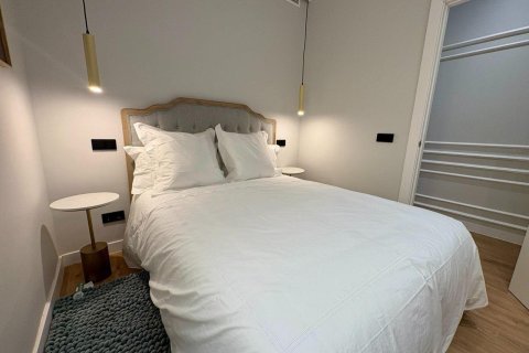 Huoneisto myytävänä Madrid, Espanja, 2 makuuhuonetta, 111 m2 No. 165934 - kuva 16