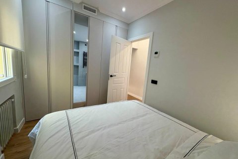 Huoneisto myytävänä Madrid, Espanja, 2 makuuhuonetta, 111 m2 No. 165934 - kuva 12