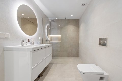 Townhouse for sale Nueva Andalucia, Malaga, Spain 3 bedrooms, 143 sq.m. No. 138169 - photo 19