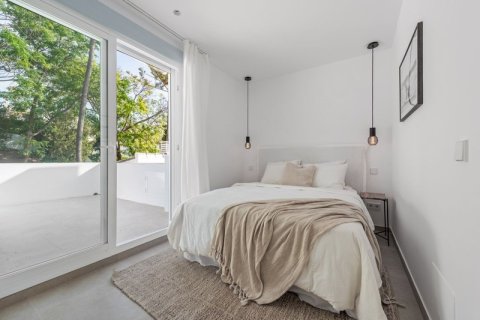 Townhouse for sale Nueva Andalucia, Malaga, Spain 3 bedrooms, 143 sq.m. No. 138169 - photo 13