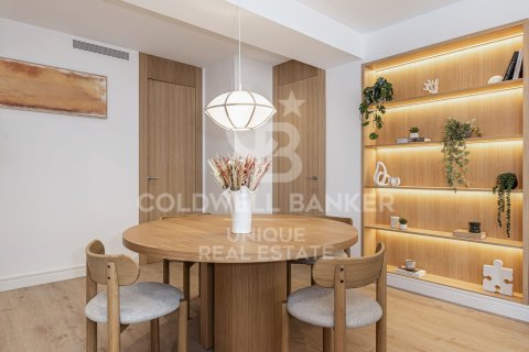 Apartment à vendre à Madrid, Espagne, 4 chambres, 185 m2 No. 178692 - photo 4