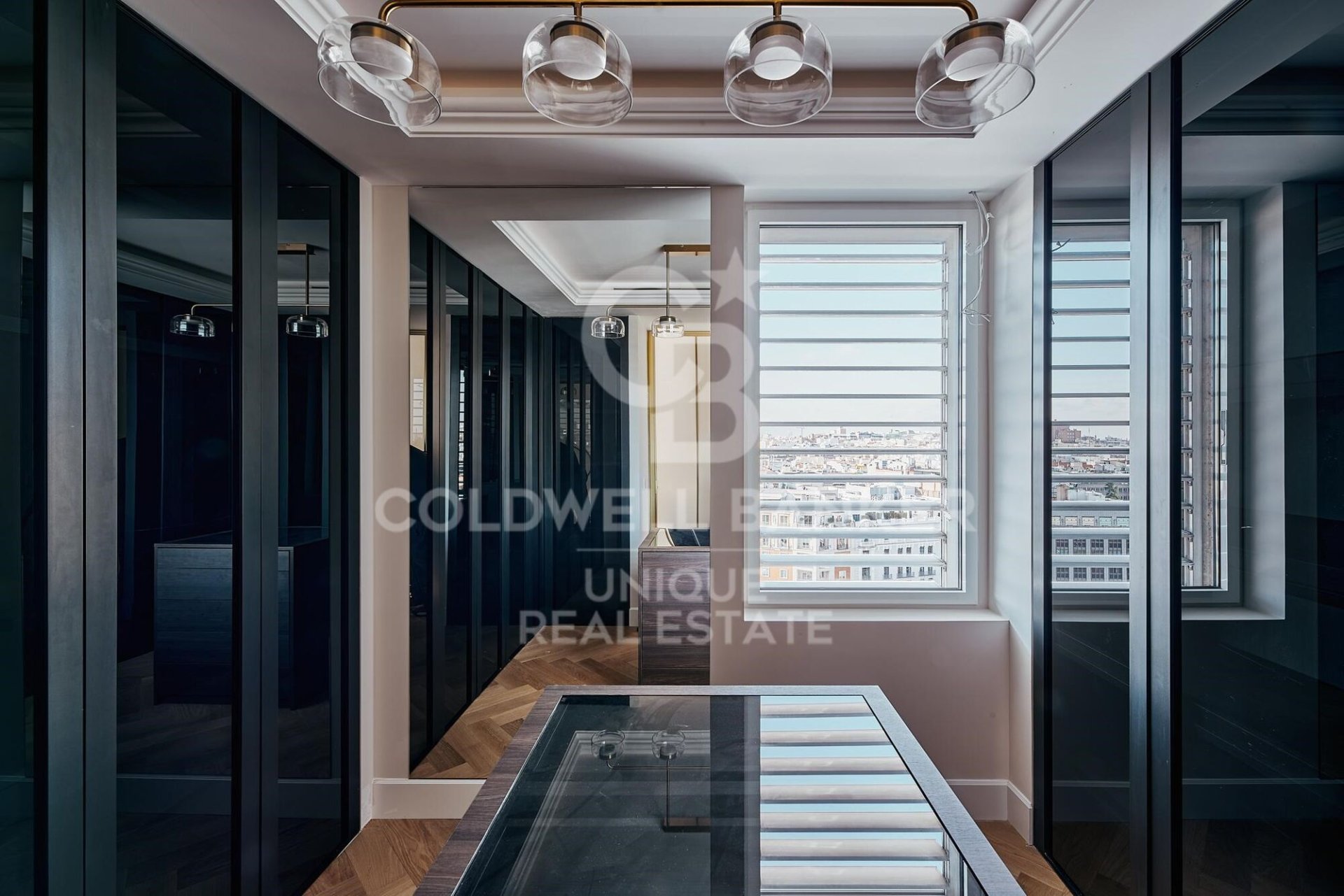 Apartamento en Madrid, España 5 dormitorios, 339 m2 No. 178695