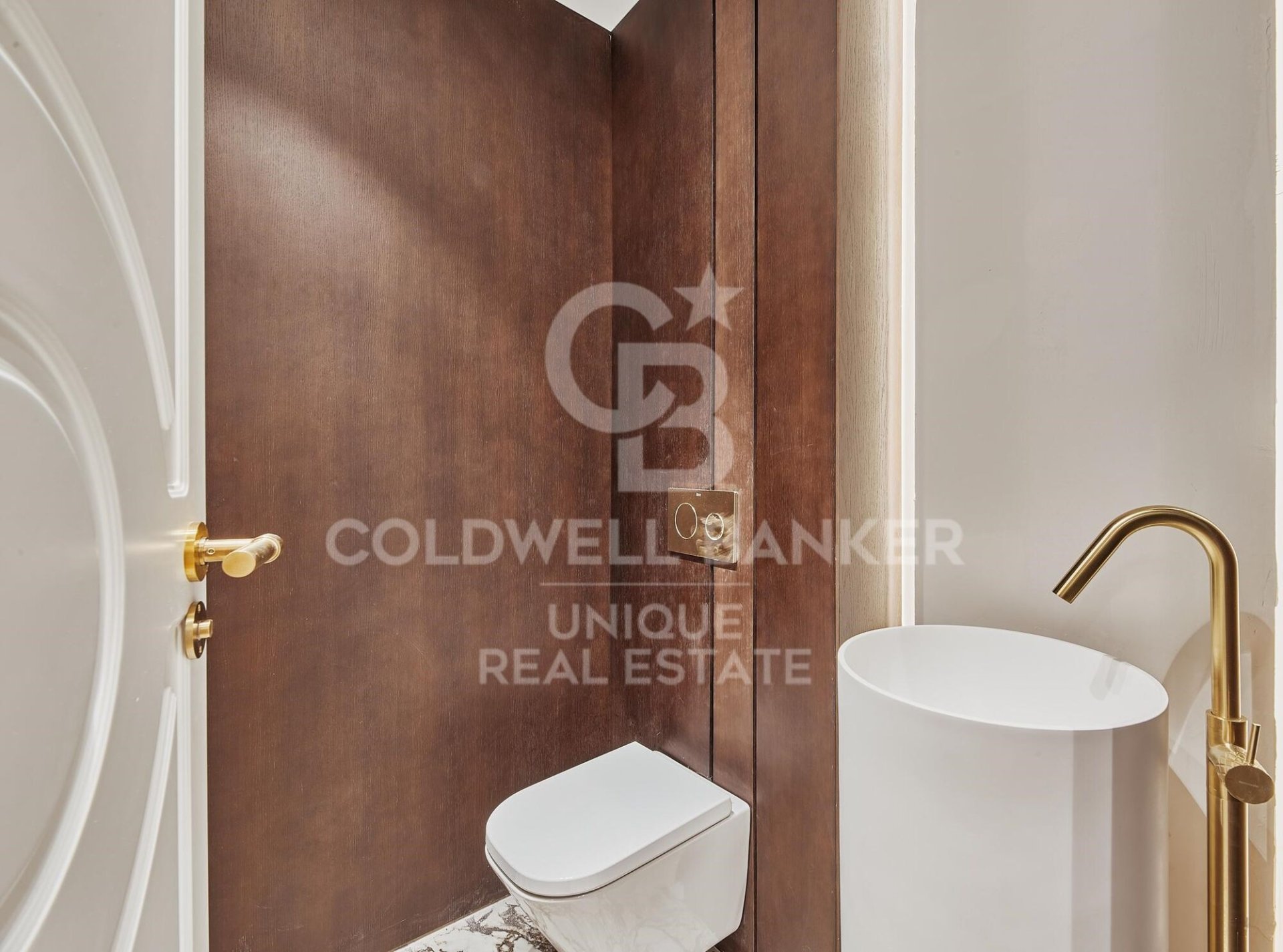 Apartamento en Madrid, España 5 dormitorios, 339 m2 No. 178695