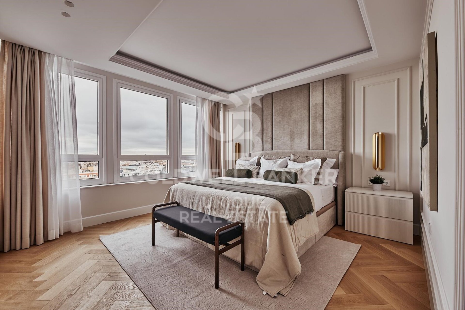 Apartamento en Madrid, España 5 dormitorios, 339 m2 No. 178695
