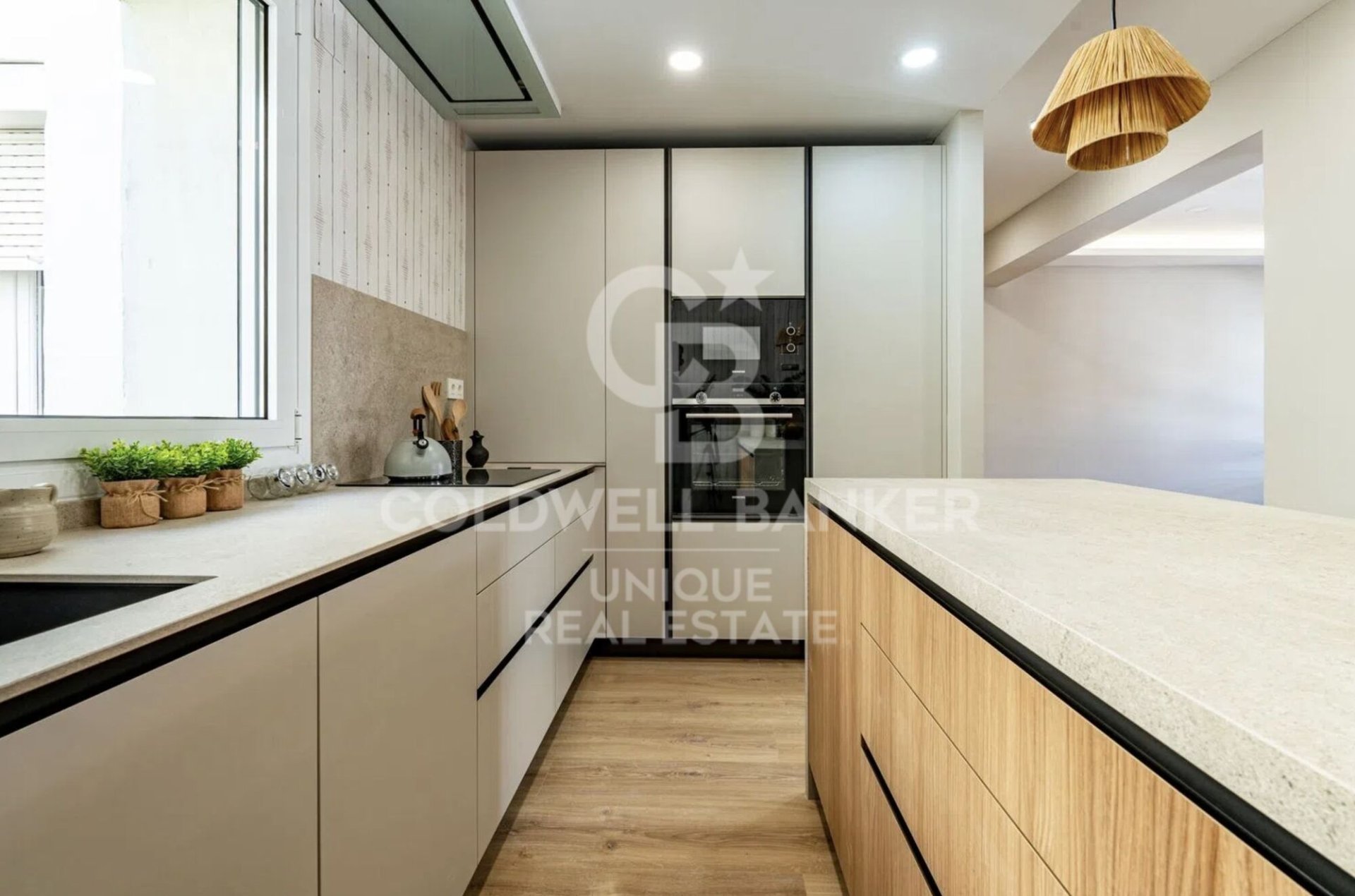Dzīvoklis Madrid, Spānijā 3 istabas, 145 m2 Nr. 178693