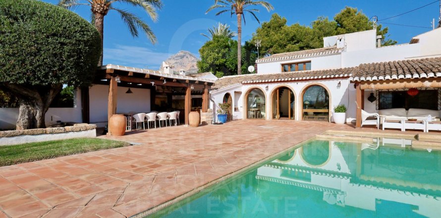 House à Javea, Alicante, Espagne 6 chambres, 405 m2 No. 178691