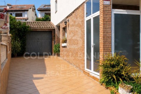 House à vendre à Vilassar de Dalt, Barcelona, Espagne, 4 chambres, 189 m2 No. 178690 - photo 5