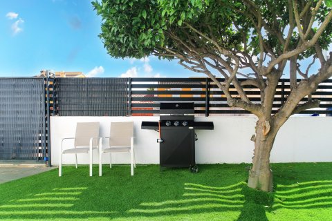 Radhus till salu i Torrevieja, Alicante, Spanien 2 sovrum, 81 kvm. Nr. 155056 - foto 10