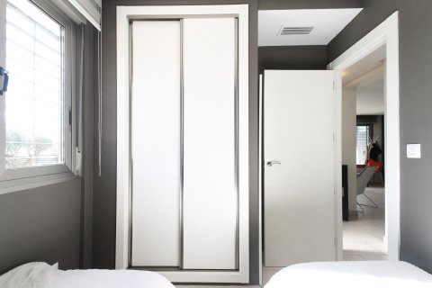 Radhus till salu i Torrevieja, Alicante, Spanien 2 sovrum, 81 kvm. Nr. 155056 - foto 27