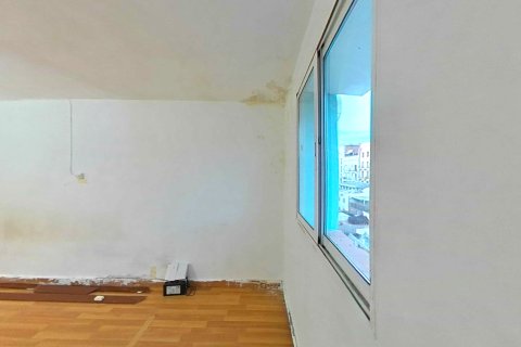 Apartamento en venta en Barcelona, España 1 dormitorio, 19 m2 No. 191558 - foto 2