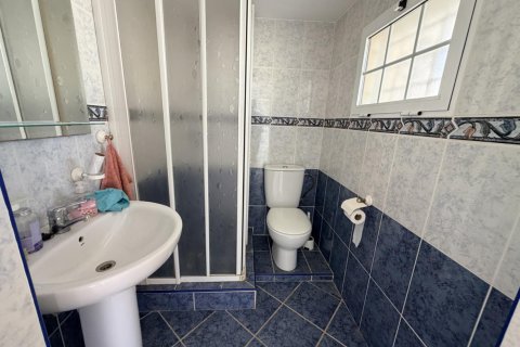 Villa till salu i Torrevieja, Alicante, Spanien 5 sovrum, 230 kvm. Nr. 189744 - foto 29
