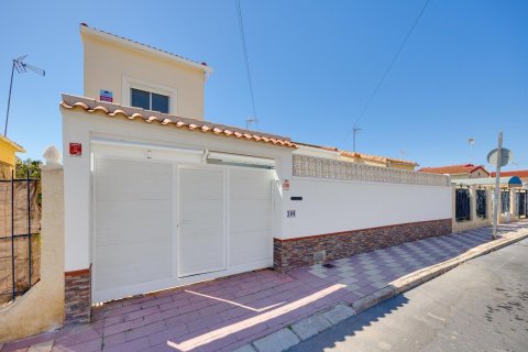 Villa à vendre à La Marina, Alicante, Espagne, 3 chambres, 121 m2 No. 189739 - photo 3