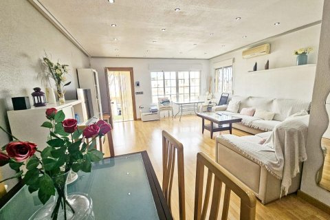 Townhouse for sale in La Florida, Alicante, Spain 6 bedrooms, 160 sq.m. No. 189741 - photo 9