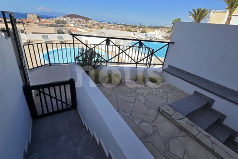 Duplex for sale Los Cristianos, Tenerife, Spain 2 bedrooms, 94 sq.m. No. 109813 - photo 2