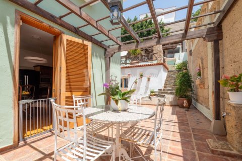 Villa till salu San Eugenio, Tenerife, Spanien 8 sovrum, 525 kvm. Nr. 109821 - foto 17