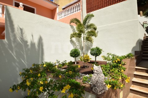 Villa till salu San Eugenio, Tenerife, Spanien 8 sovrum, 525 kvm. Nr. 109821 - foto 3