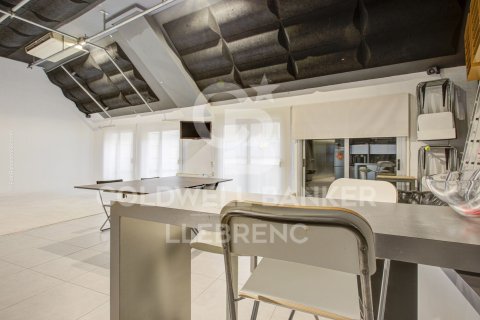 Dvīņu māja pārdošanā Barcelona, Spānijā 354 m2 Nr. 160417 - attēls 28