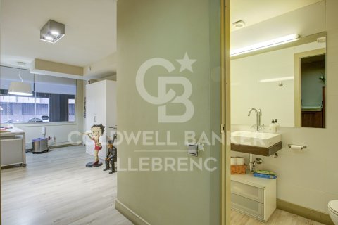 Dvīņu māja pārdošanā Barcelona, Spānijā 354 m2 Nr. 160417 - attēls 15