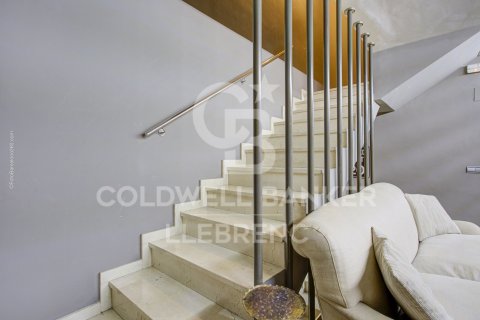 Dvīņu māja pārdošanā Barcelona, Spānijā 354 m2 Nr. 160417 - attēls 16