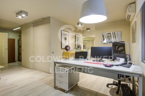 Duplex zum Verkauf in Barcelona, Spanien 354 m2 Nr. 160417 - Foto 11