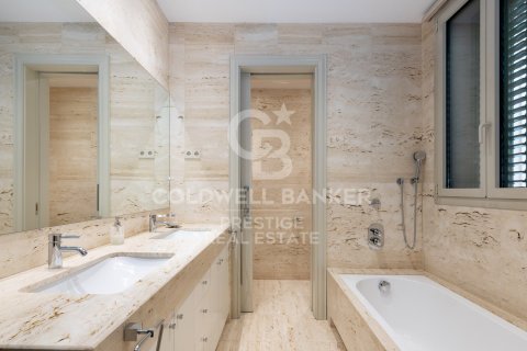 Wohnung zum Verkauf in Barcelona, Spanien 3 Schlafzimmer, 226 m2 Nr. 160414 - Foto 17