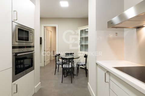 Wohnung zum Verkauf in Barcelona, Spanien 3 Schlafzimmer, 226 m2 Nr. 160414 - Foto 10