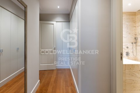 Wohnung zum Verkauf in Barcelona, Spanien 3 Schlafzimmer, 226 m2 Nr. 160414 - Foto 16