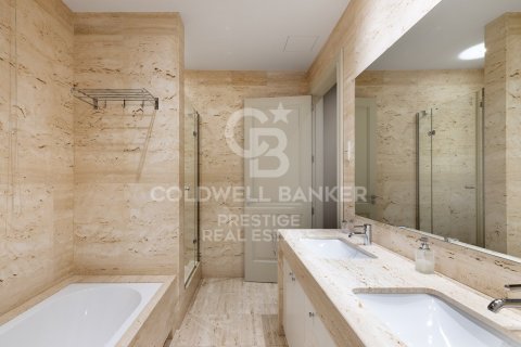 Wohnung zum Verkauf in Barcelona, Spanien 3 Schlafzimmer, 226 m2 Nr. 160414 - Foto 23