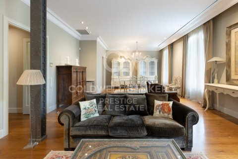 Wohnung zum Verkauf in Barcelona, Spanien 3 Schlafzimmer, 226 m2 Nr. 160414 - Foto 3