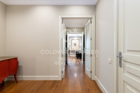Wohnung zum Verkauf in Barcelona, Spanien 3 Schlafzimmer, 226 m2 Nr. 160414 - Foto 7