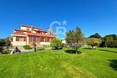 House à vendre à Oleiros, A Coruna, Espagne, 7 chambres, 400 m2 No. 160415 - photo 2