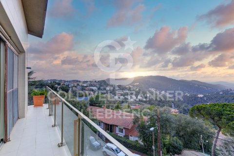 House zum Verkauf in Barcelona, Spanien 7 Schlafzimmer, 570 m2 Nr. 160416 - Foto 2