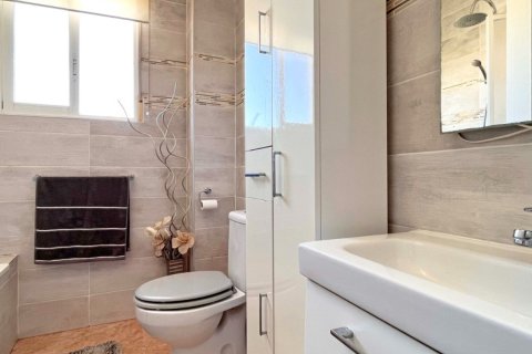 Villa zum Verkauf in Alicante, Spanien 4 Schlafzimmer, 103 m2 Nr. 137811 - Foto 12