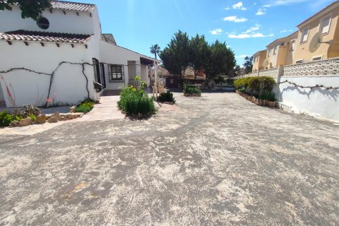 House for sale in Alicante, Spain 209 sq.m. No. 165817 - photo 10