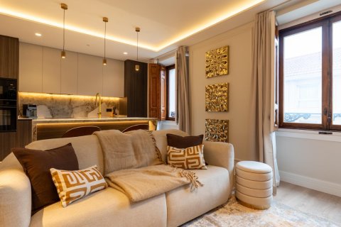 Apartament w Madrid, Hiszpania 3 sypialnie, 133 mkw. nr 165818 – zdjęcie 3